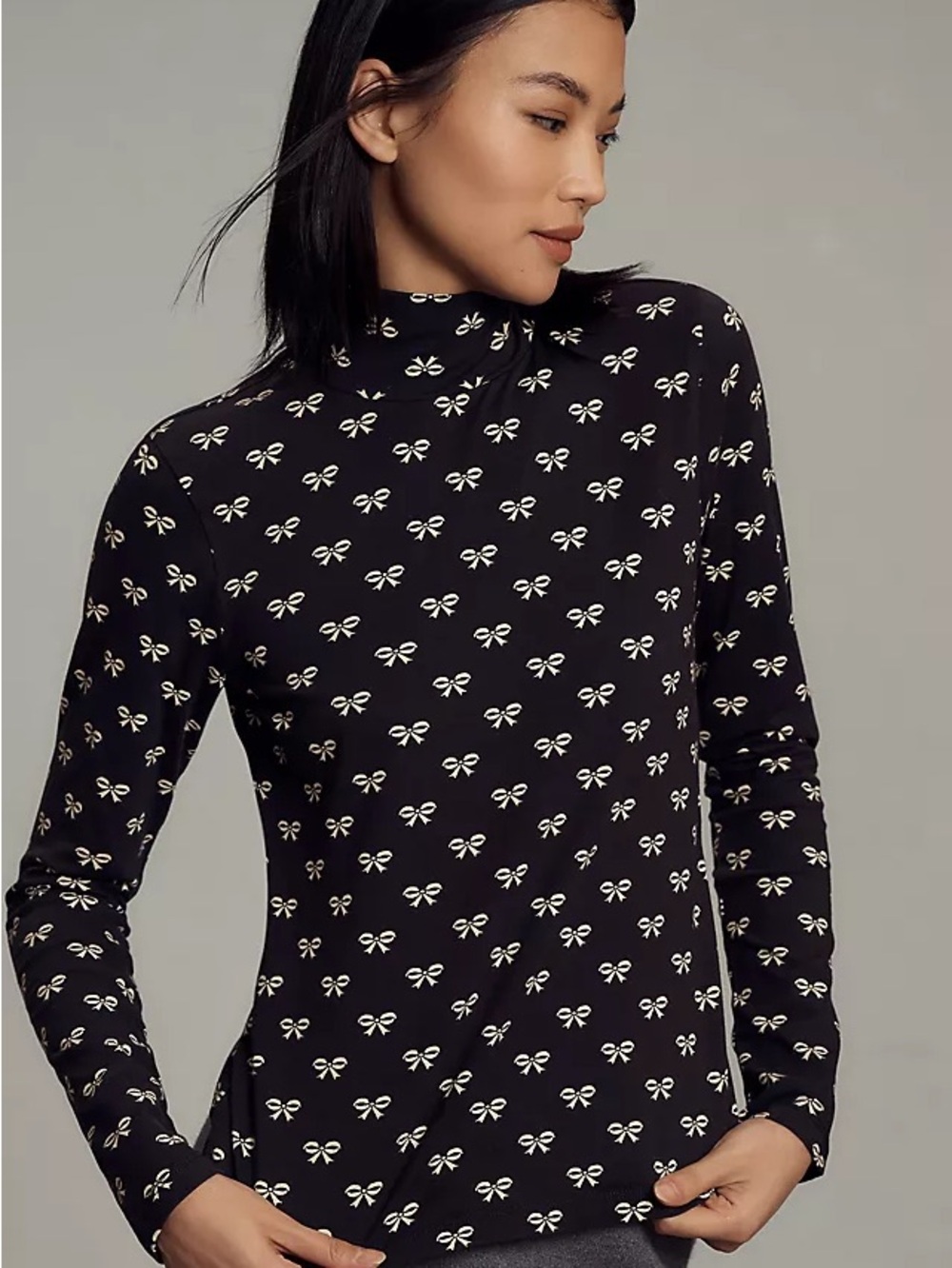 Nwot maeve Long-Sleeve Black Bow Print Turtleneck Top